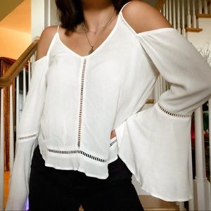 Bell sleeve flowy crop
